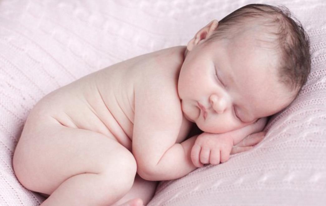 ISTRAŽIVANJE Bebe koje doje više plaču, ali je majčino mlijeko ipak najzdravije
