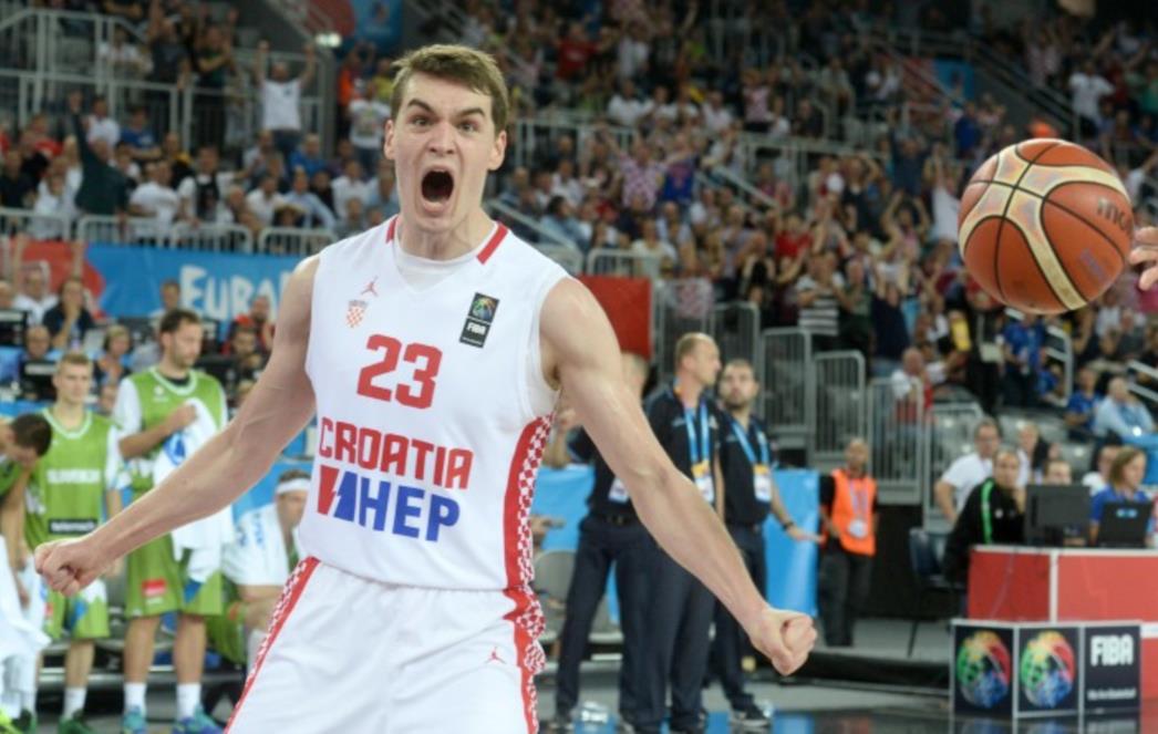 Junak publike Hezonja oduševio: Čast mi je igrati za Hrvatsku, za koju su mnogi ginuli, za koju je i moj ujak dao svoj život! 