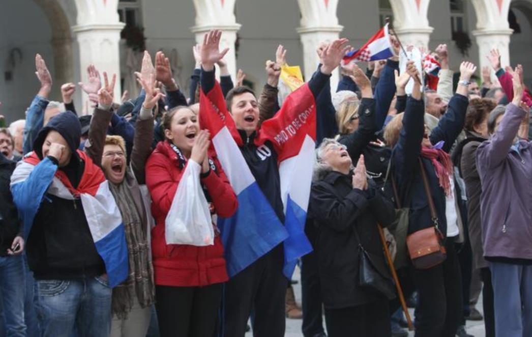 HRVATSKA NA NOGAMA: Generali Gotovina i Markač na slobodi! (FOTOGALERIJA)