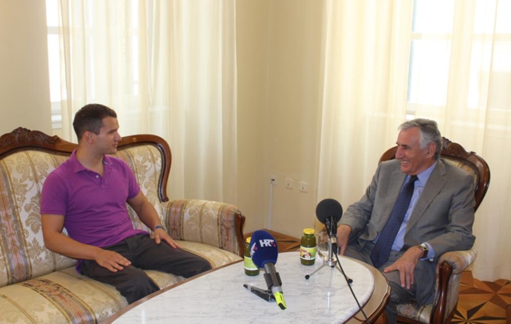 Župan s "brončanim" Španjom