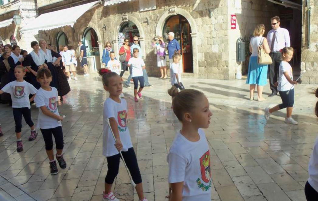 Djeca priredila Mimohod iznenađenja (FOTO)