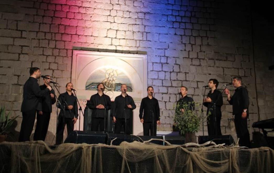 SJAJNA KLAPA CAMBI: Nenadmašna ljepota dalmatinske glazbe u blizini Dubrovnika (FOTOGALERIJA)