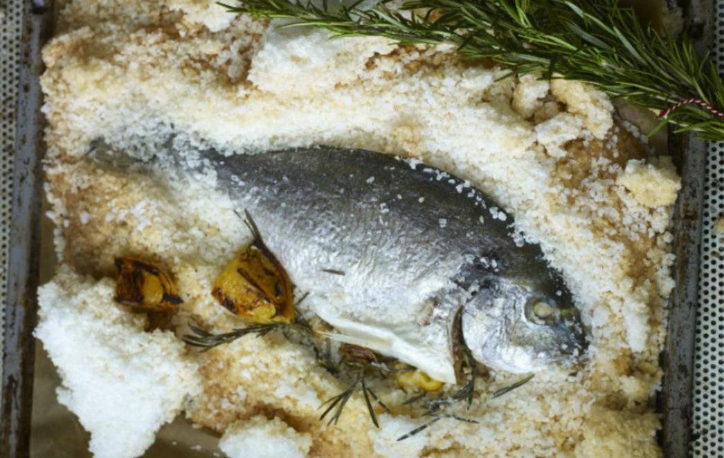 Riba u soli: Najlakši recept za Veliki petak