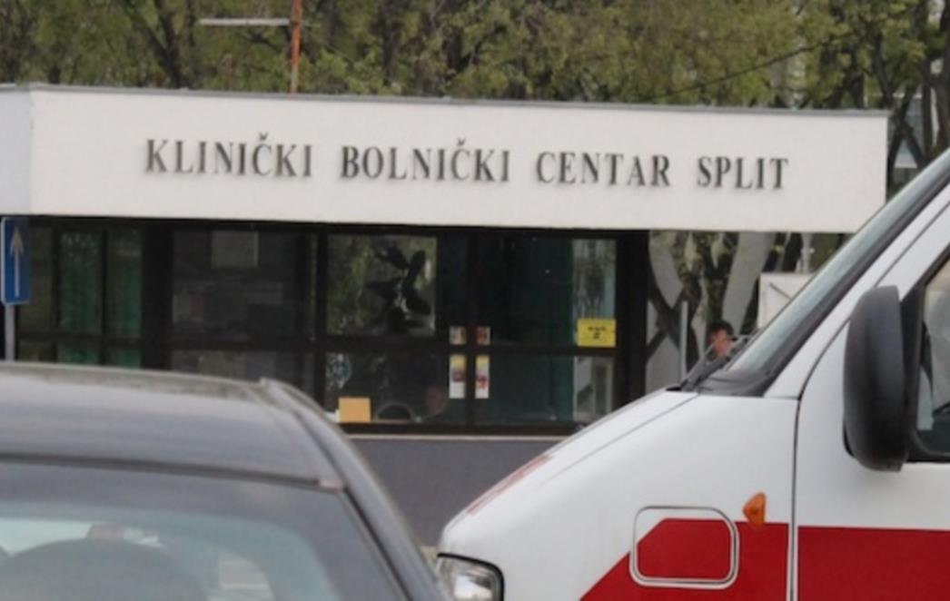 Brela: Austrijanac biciklom upao u more i ostao nepokretan