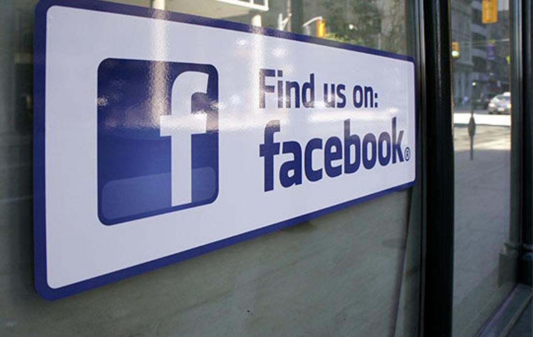 Manje poziva na mobilnim mrežama, Facebook ruši sve pred sobom