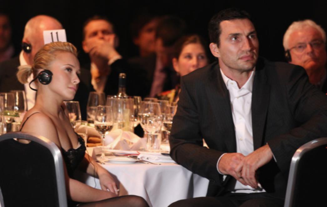 PALE ZARUKE: Vladimir Kličko i Hayden Panettiere pripremaju svadbu stoljeća!