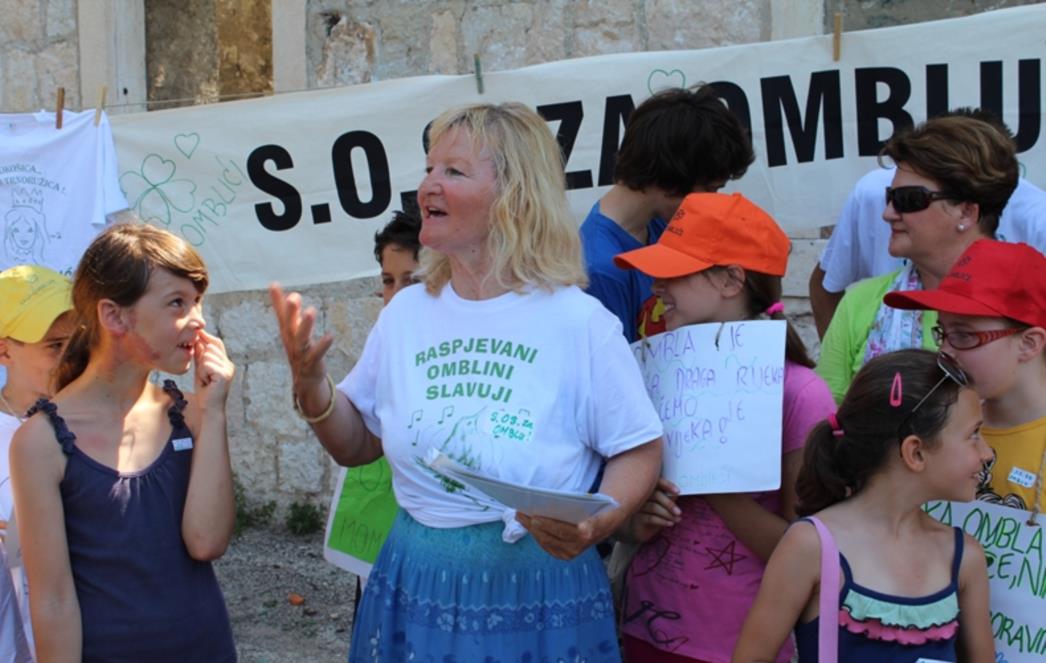 Jadranka Šimunović pisala ministru: Zašto i mi nismo dobili recenzije za Omblu?