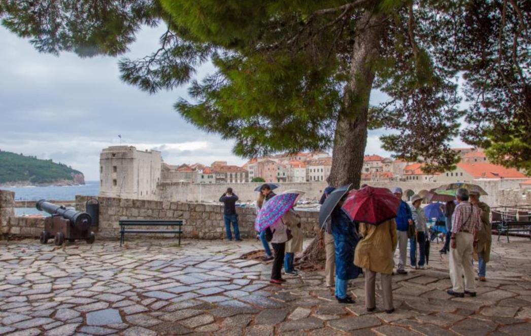 PREOKRET PREKO NOĆI:  Iz babljeg ljeta u preuranjenu zimu?