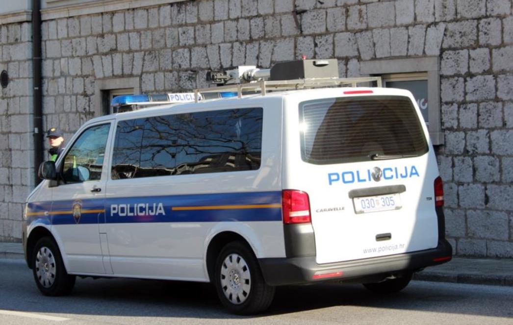 ALBANAC NAPRAVIO POMUTNJU U DUBROVNIKU: Ukrao auto na Pobrežju, policija ga uhvatila u Dubrovačkom primorju