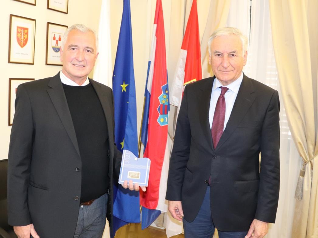 Župan primio kapetana Perušinu koji je na današnji dan prije godinu dana spasio trojicu brazilskih ribara