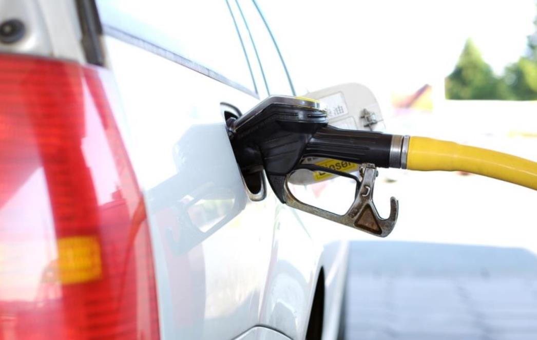POSKUPJELA SVA GORIVA Za tank benzina od danas 8 kuna više