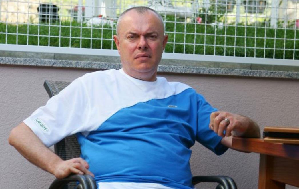 Krojf pušten da se brani sa slobode
