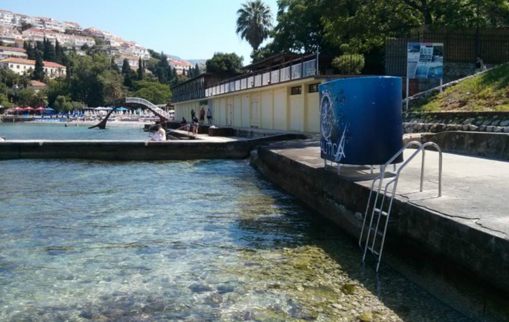 Igor Legaz uredio kupalište na ponti Gospa i Češku plažu, zahvalio Turističkoj zajednici! /FOTO/ 