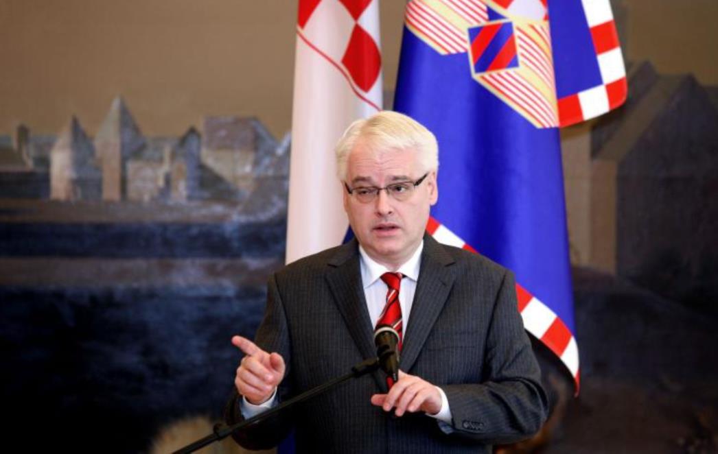 Odakle pravo Josipoviću da maše i prijeti popisom kojeg 'nitko' nije vidio?