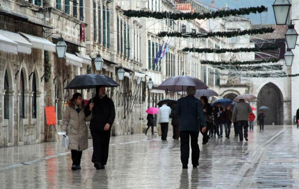 ŠTO NAM SLIJEDI NAKON TOPLOG TJEDNA: Nastavak topline ili će zima pokazati svoje zube?