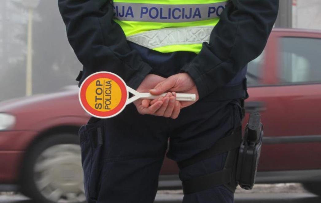 JEDNODNEVNA AKCIJA POLICIJE Ukupno 65 prekršaja zbog prebrze vožnje, a pritom i dvije prometne nesreće!