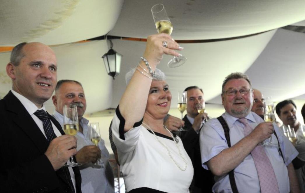FOTO Šeks: 'Jadranka volimo te, ti si naš brod dovela u europsku luku!'