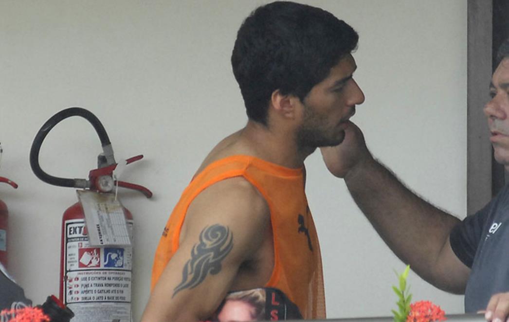 U ove dvije minute shvatit će te kakav je luđak Suarez! (VIDEO) 