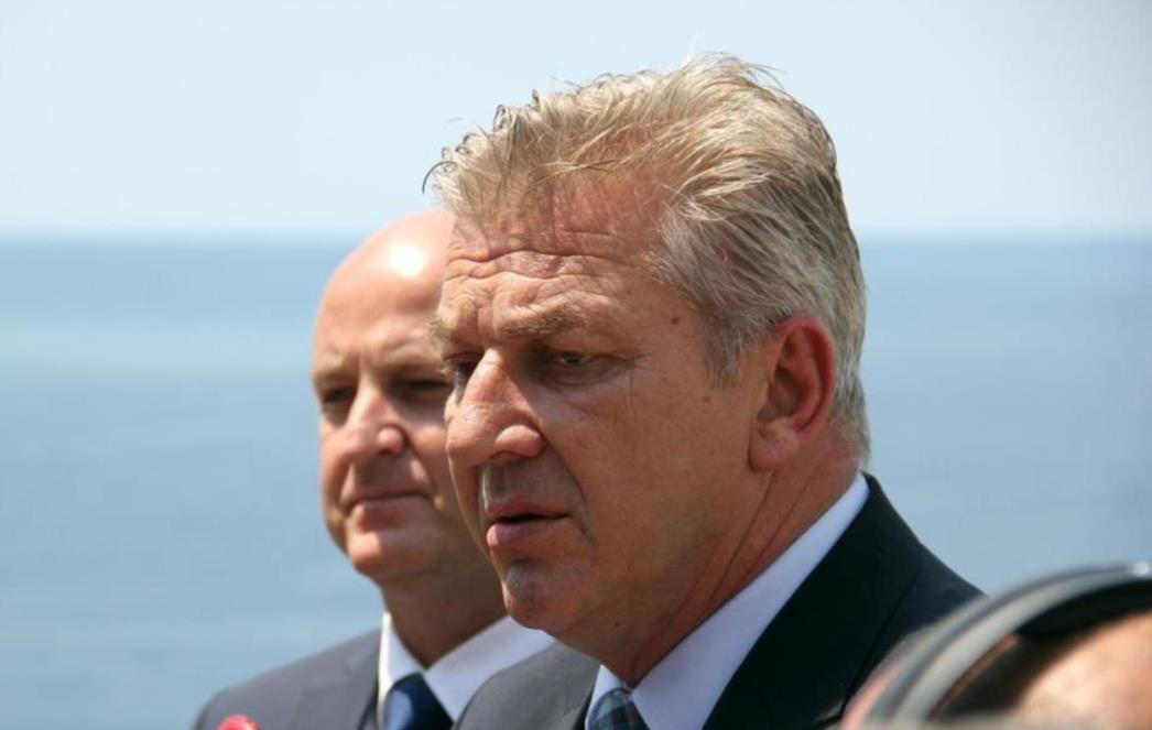 OSTOJIĆ PORUČIO IZBJEGLICAMA: Ne dolazite preko juga, bit ćete vraćeni odakle  ste došli