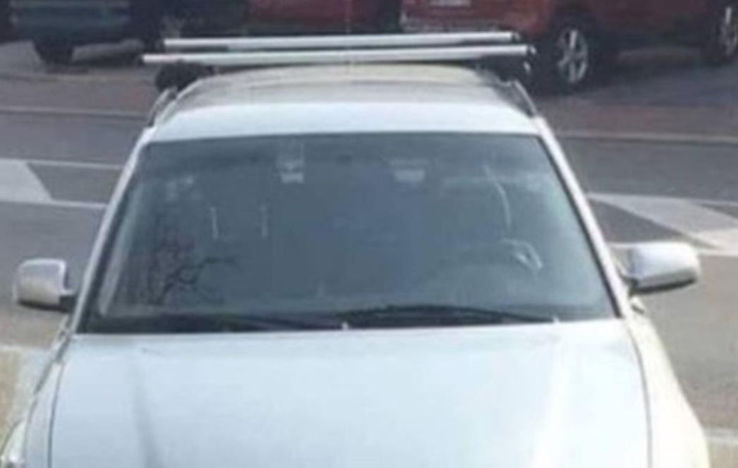IMOĆANIN IZDOMINIRAO Automobil mu postao hit na Fejsu, odmah ćete uočiti zašto