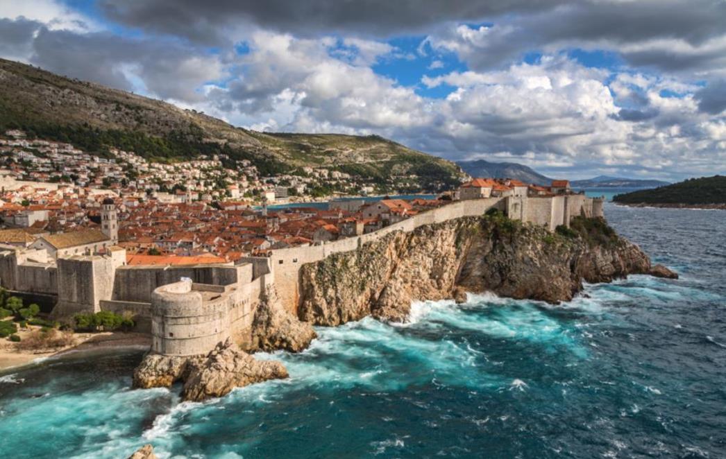 Slavonci željni rada nakon Dubrovnika i juga Hrvatske hrle preko granice: Ovo su njihove priče!