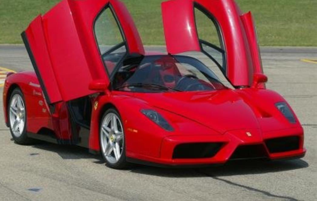 VIC DANA: Kupio Mujo novog Ferrarija