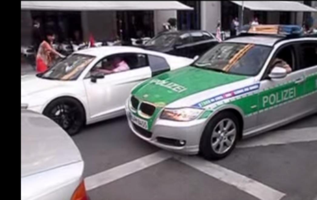 Pogledajte kako izgleda hrvatska svadba u Njemačkoj, uključila se i policija! /VIDEO/