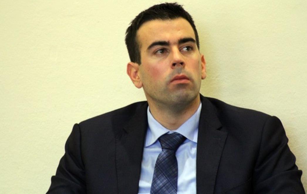 Modni osvrt na  odijevanje poznatih Dubrovčana - dogradonačelnik Željko Raguž