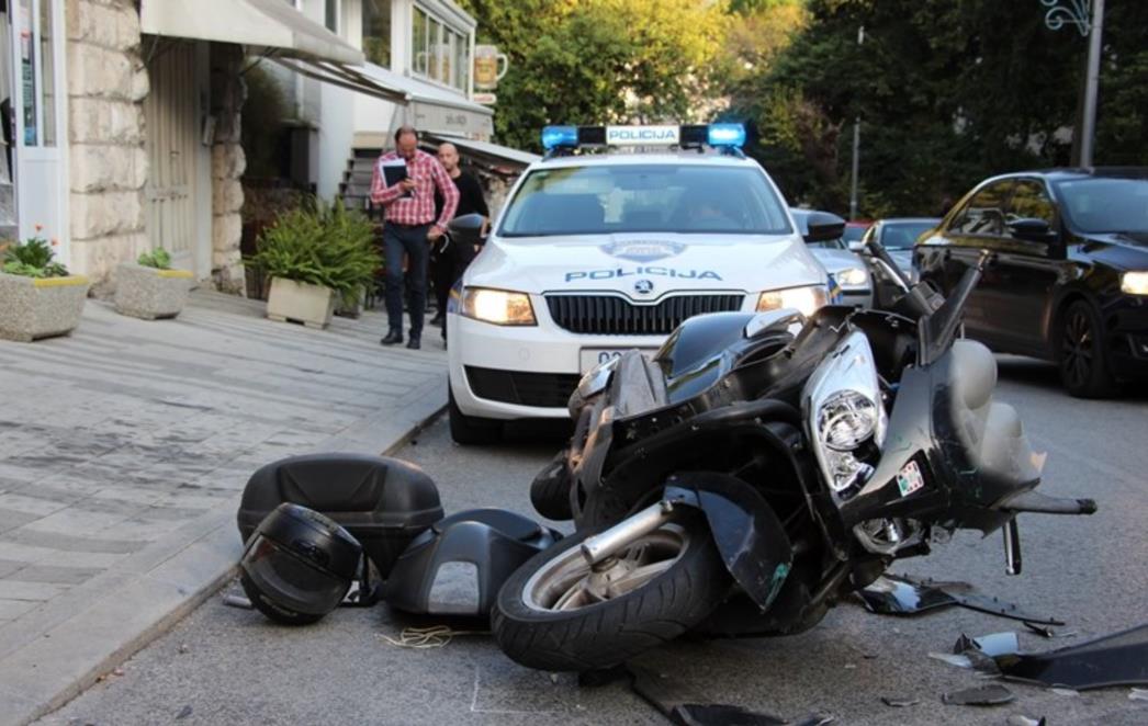 PROMETNA U MALOM ZATONU Sudarila se dva motora, jedna osoba ozlijeđena