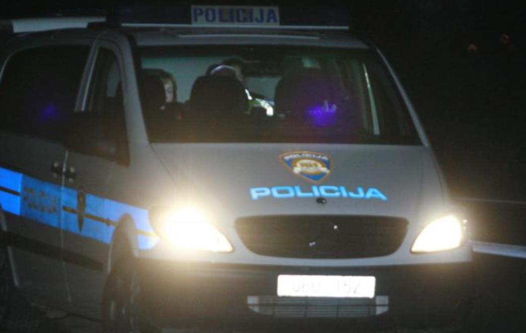 Pao sa zida u ulici Petra Krešimira IV. u Dubrovniku i ozlijedio se