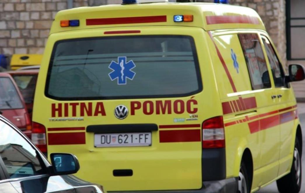 PROMETNA NESREĆA U ŽUPI DUBROVAČKOJ:  Sudar osobnih automobila u Srebrenom, dvije osobe ozlijeđene!