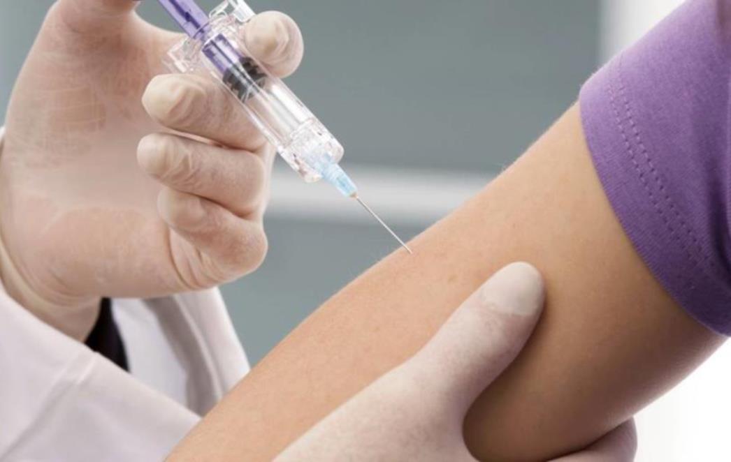Cijepljenje nije samo za djecu, a ovo su odgovori  na pitanja koja vas možda muče