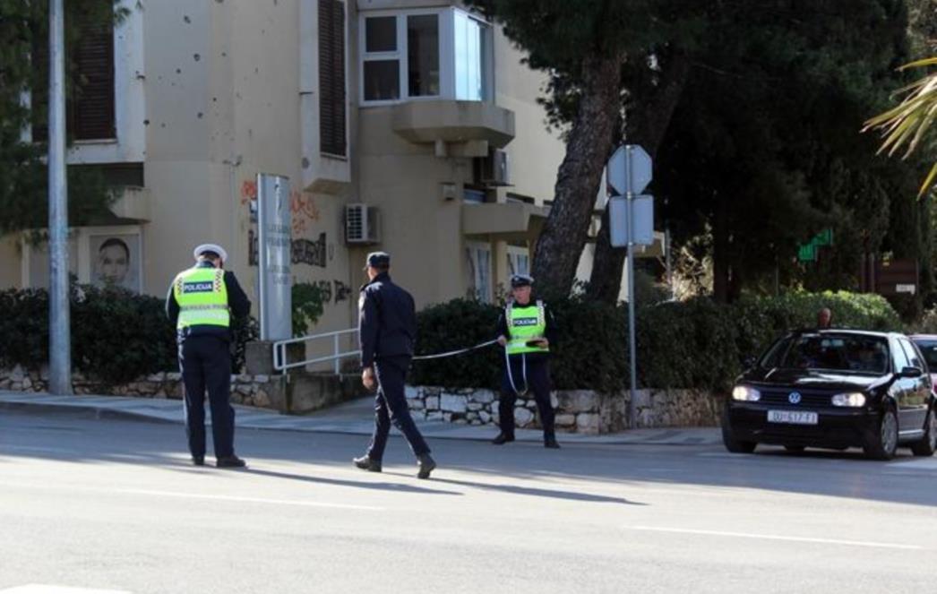 Prometna kod semafora u Lapadu, ozlijeđen pješak (FOTO)