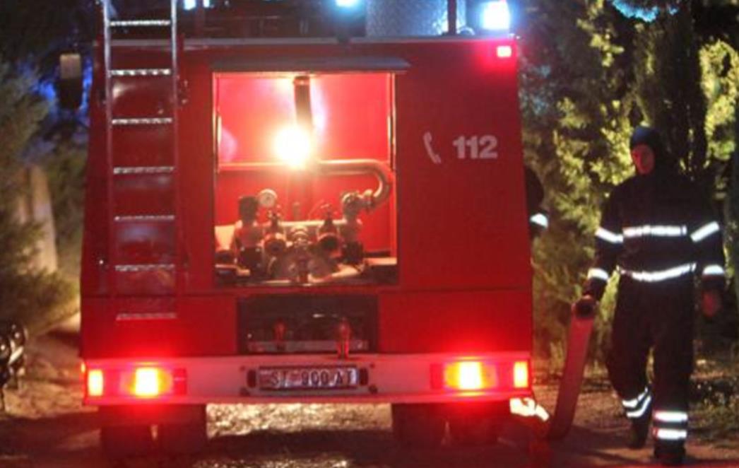 PALEŽ U MOKOŠICI: Gorjeli kontejneri 