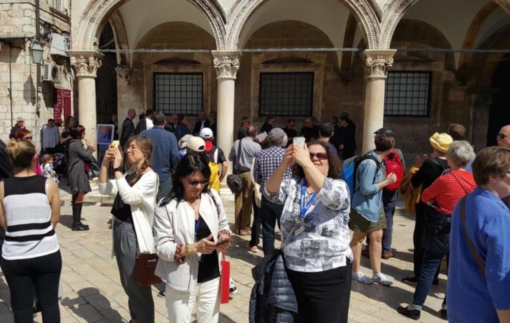 IMPRESIVNE BROJKE: U 20 dana srpnja ostvareno 2,4 milijuna turističkih dolazaka