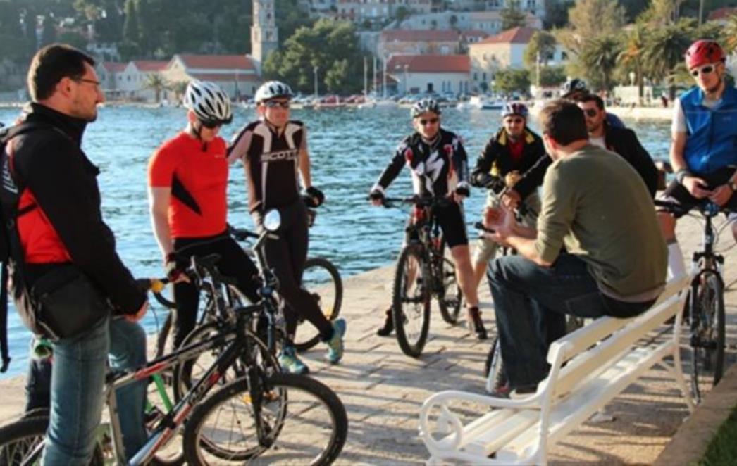 Član Biciklističkog kluba Konavle u karavani prijateljstva Mostar - Vukovar