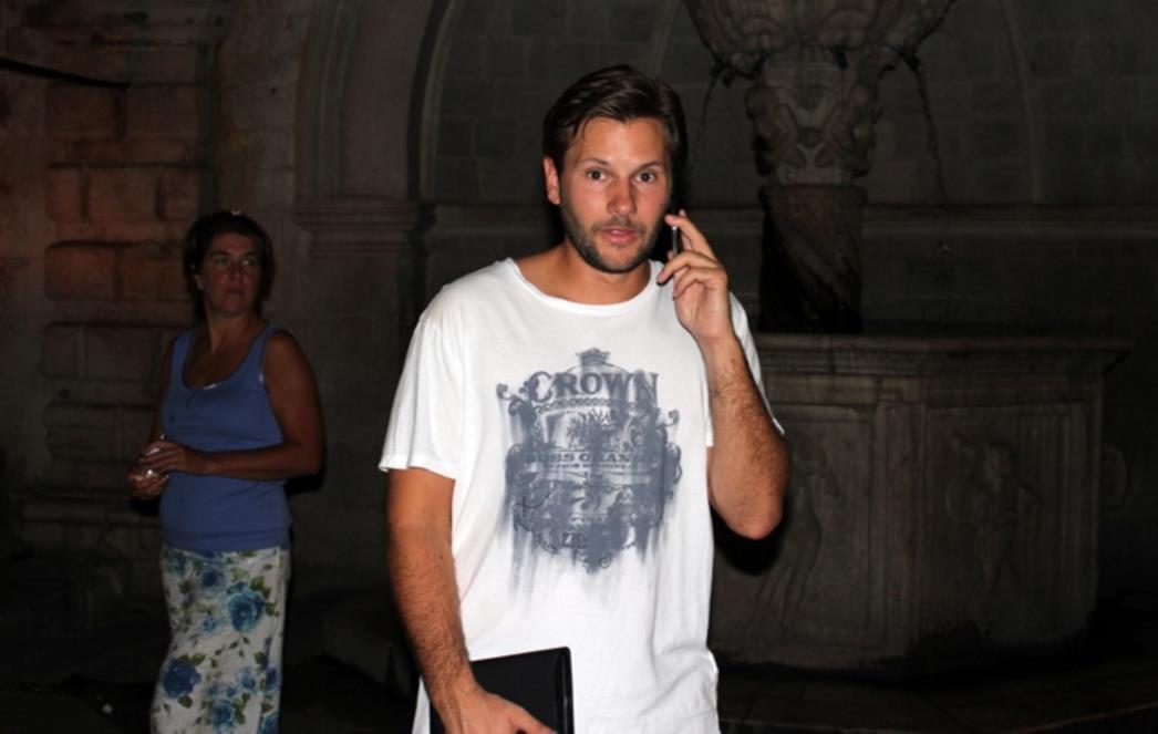 MLAĐI TODORIĆ STIGAO U DUBROVNIK: Večernja šetnja Stradunom u ležernom izdanju