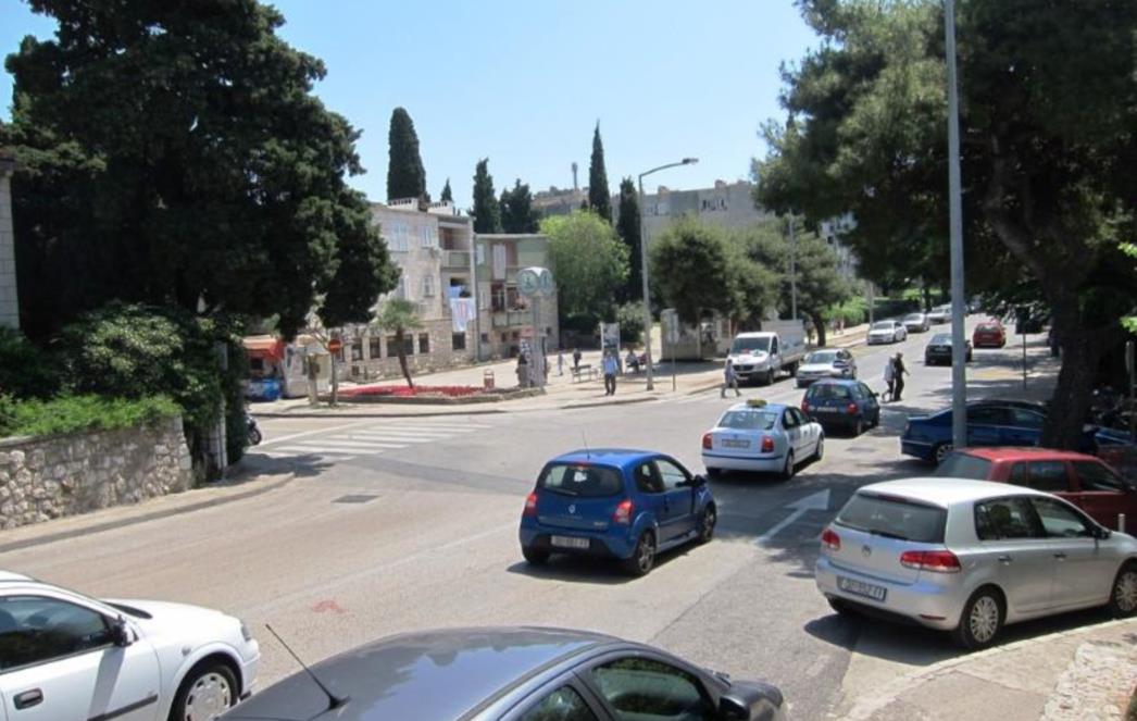 Počeli radovi na kružnom toku 'Pošta Lapad'