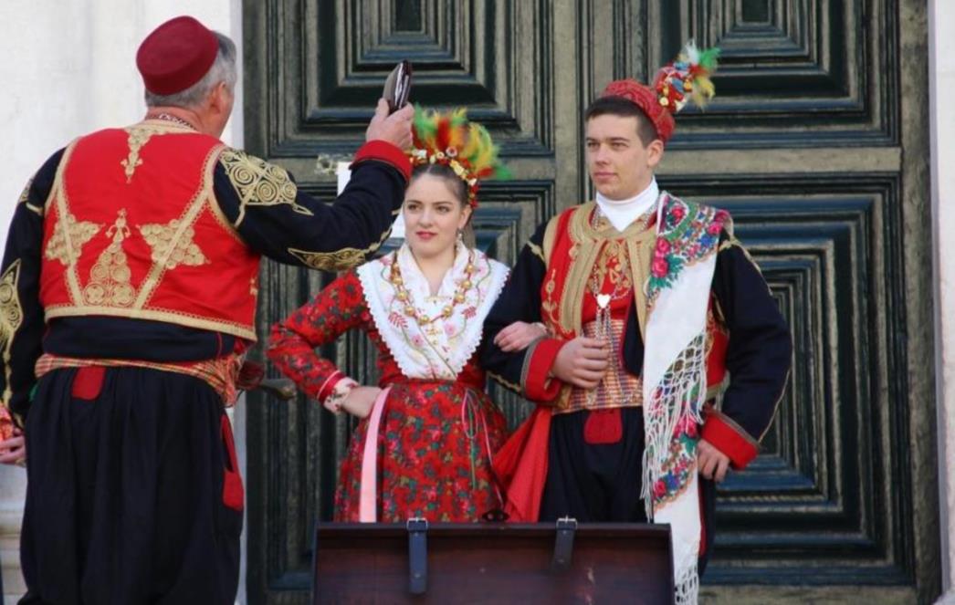 BOGATA POVIJEST USKRSNIH OBIČAJA: Što je u Dubrovniku buduća mlada trebala darovati zaručniku, a što svekrvi?