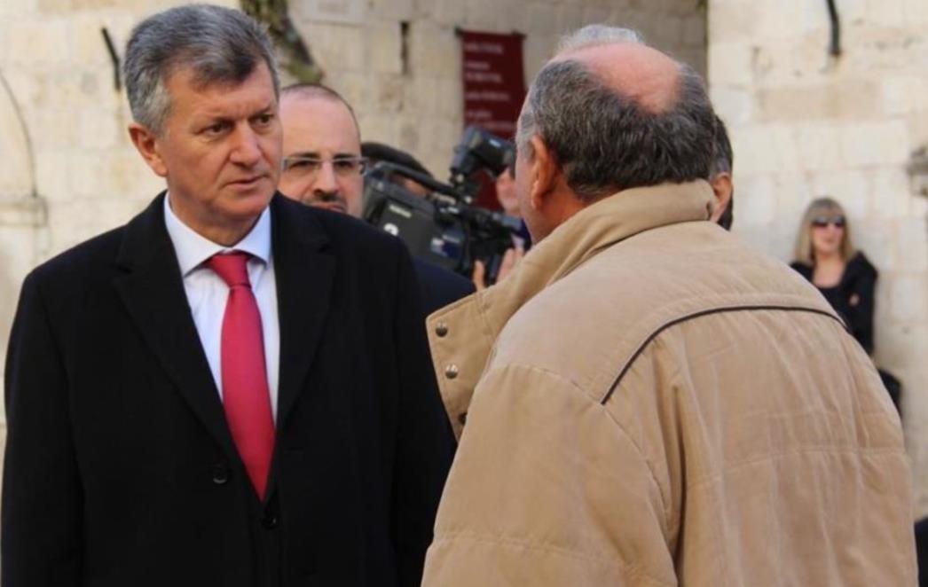 Kujundžić pozvao svoje birače da daju glas Grabar Kitarović: Hrvatska će za dva tjedna dobiti predsjednicu 