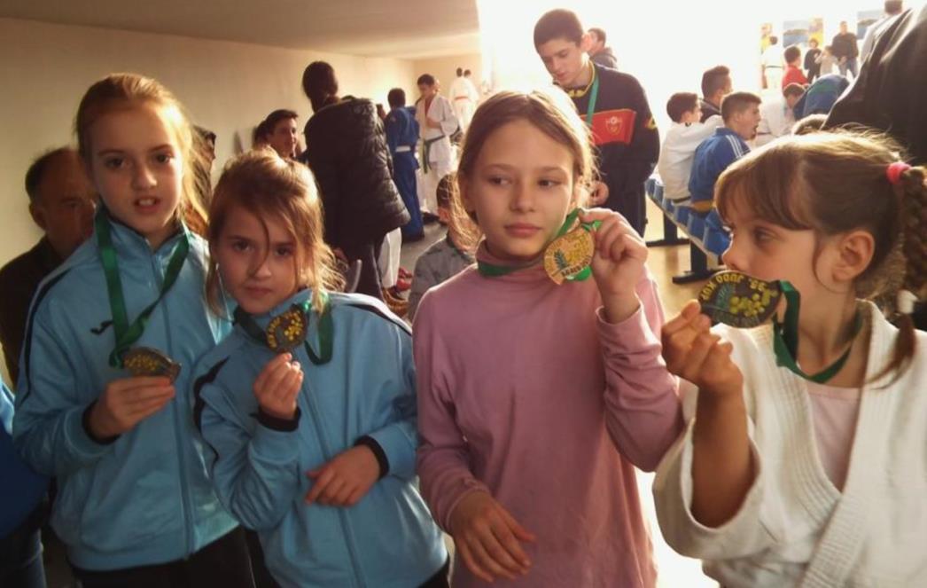 OSAM MEDALJA Zapaženi nastupi mladih Konavljana na turniru   u Igalu