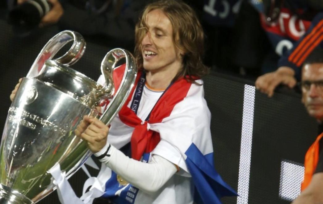 Predsjednik oduševljen: Luka Modrić je izveo perfektan korner!
