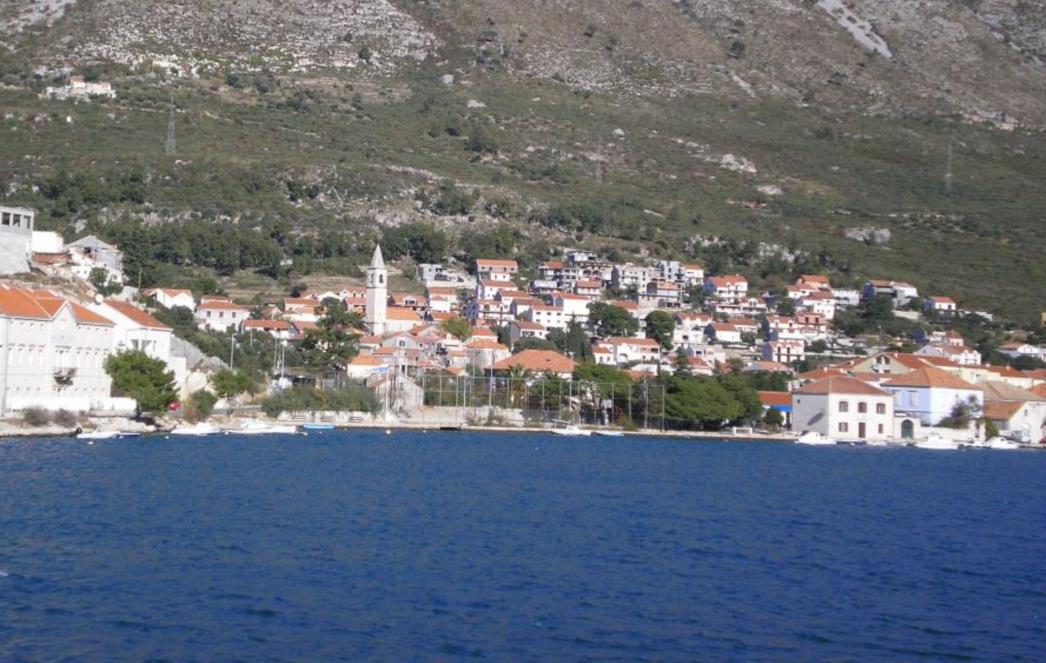 POLICIJA IZAŠLA S DETALJIMA NAVIJAČKOG SUKOBA U MOKOŠICI: Pet muškaraca nasrnulo na 33-godišnjaka!
