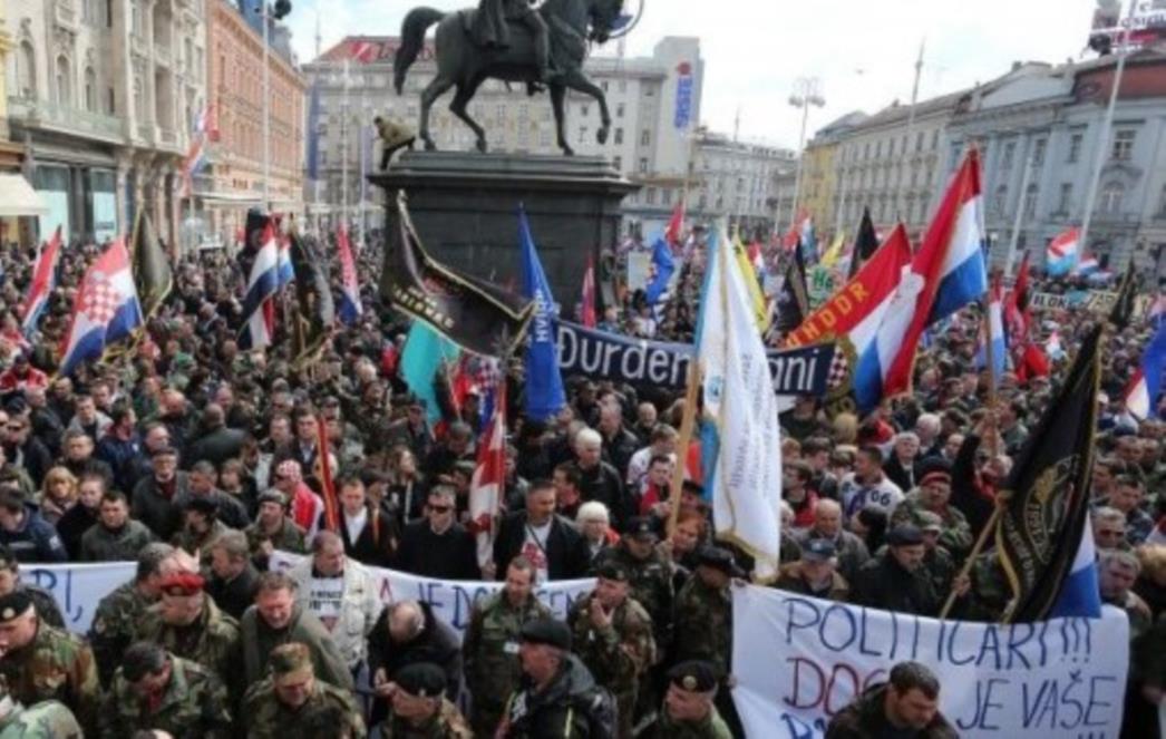 Prosvjed protiv ćirilice: 'Milanoviću, dobio si jasnu poruku. Ako si pametan shvatit ćeš'