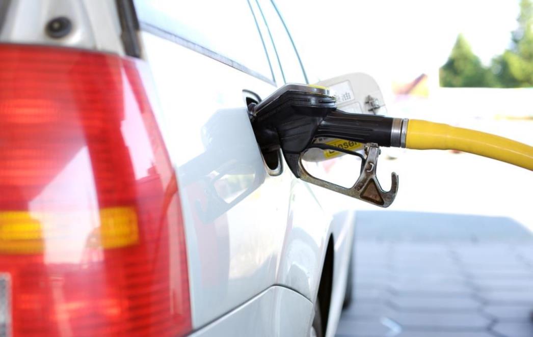LOŠE VIJESTI ZA VOZAČE Porasla cijena goriva, spremnik benzina skuplji za 15 kuna
