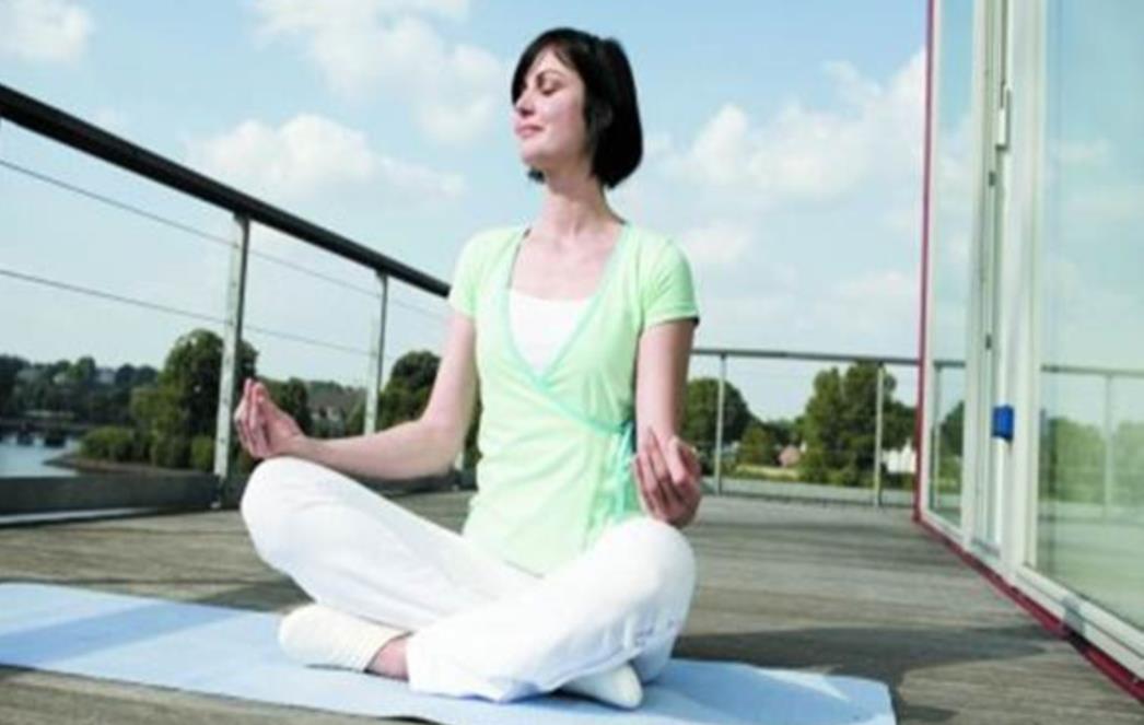 Predavanje o transcedentalnoj meditaciji u Saloči od zrcala