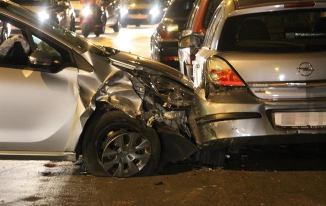DUBROVNIK: Automobilom se zabio u tri parkirana vozila, nema teže ozlijeđenih