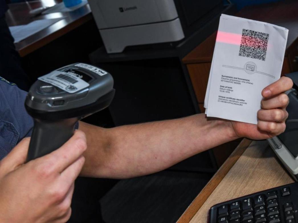 SASTANAK VLADAJUĆE KOALICIJE: Otvoreno pitanje ukidanja COVID potvrda i testiranja!