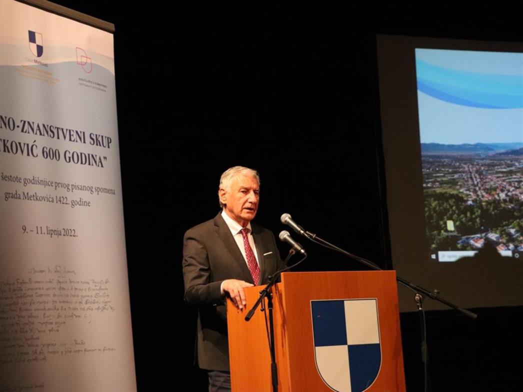 Župan Dobroslavić na otvaranju stručno-znanstvenog skupa ”Metković 600 godina”