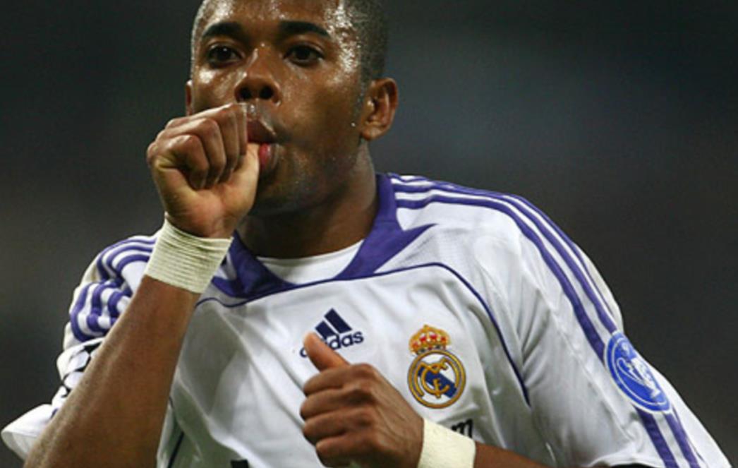 Robinho na treningu učio trogodišnjeg sina 'voziti bicikl'